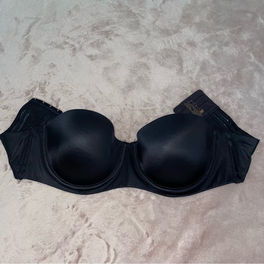 Savage strapless bra size 36C